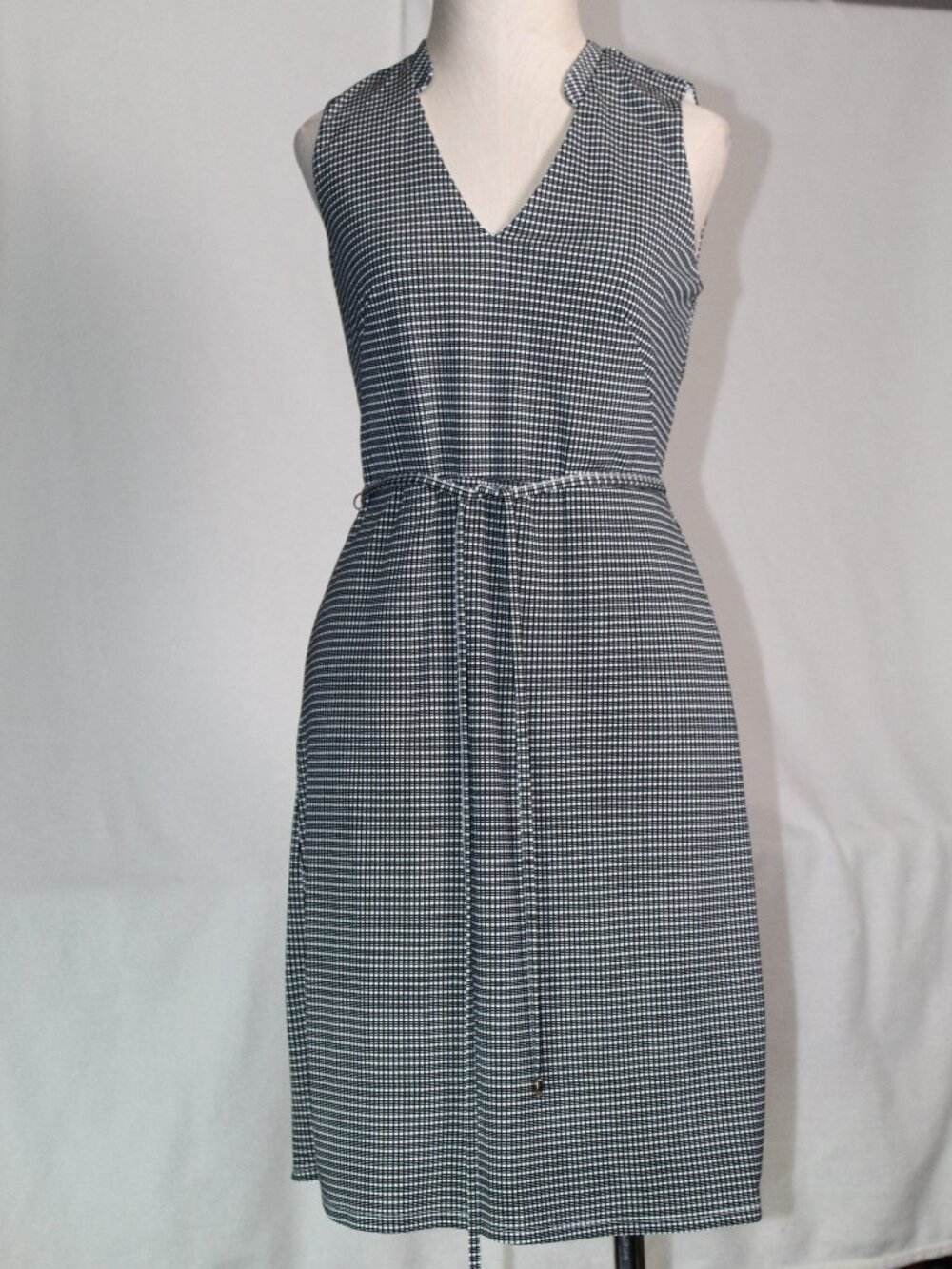 Ann Taylor Size S Black White Plaid V-Neck Belted Dress